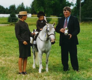 Reserv BIS Llanor Rosmarie, Isabell & Dewi Evans